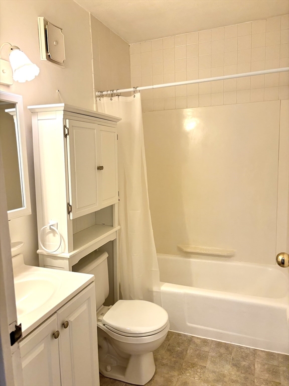 67 Milliken Ave # 22b