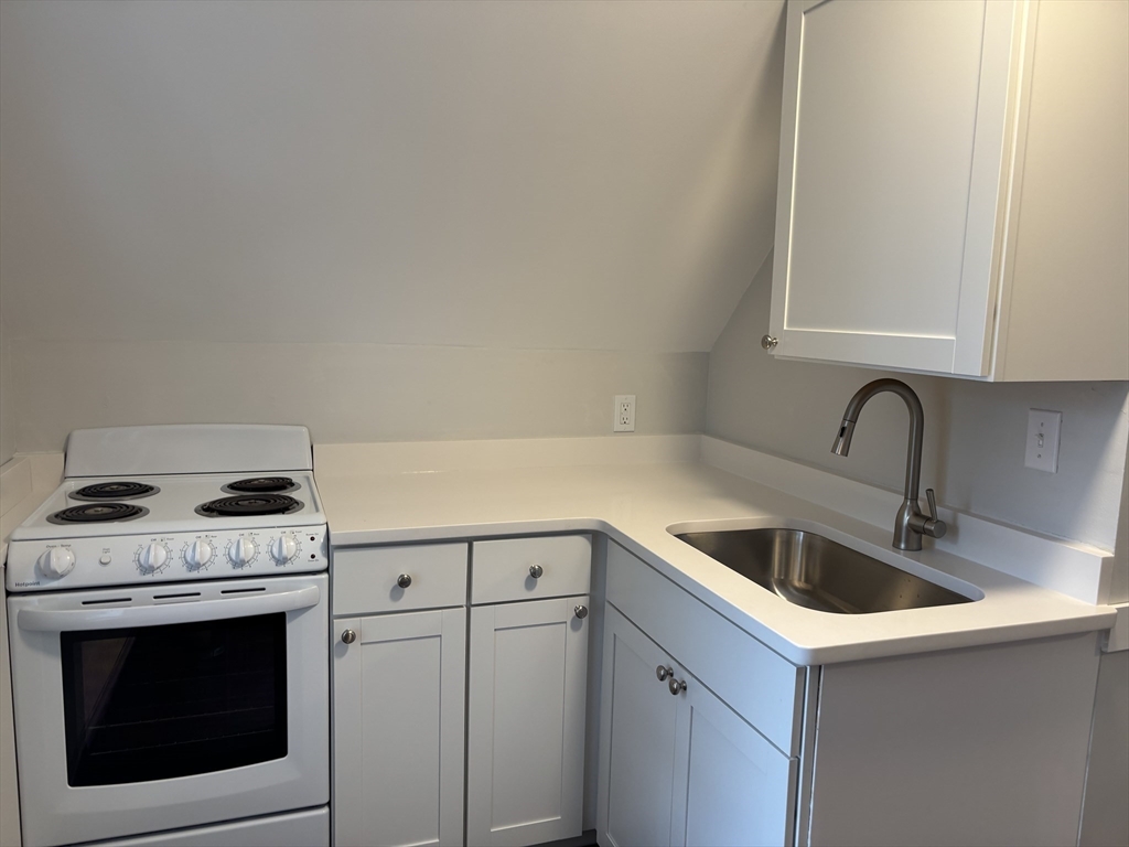 64 Eddy St # 3