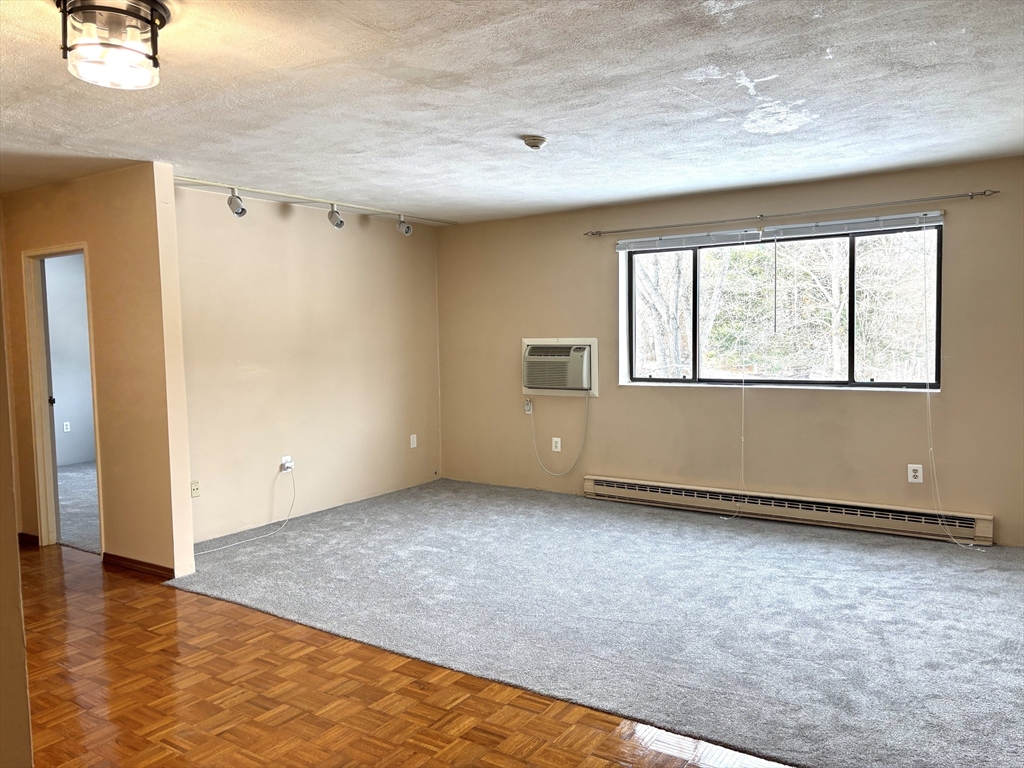 67 Milliken Ave # 22b