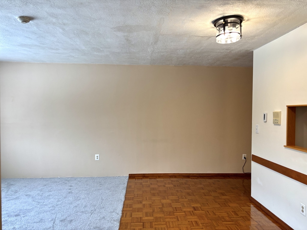 67 Milliken Ave # 22b