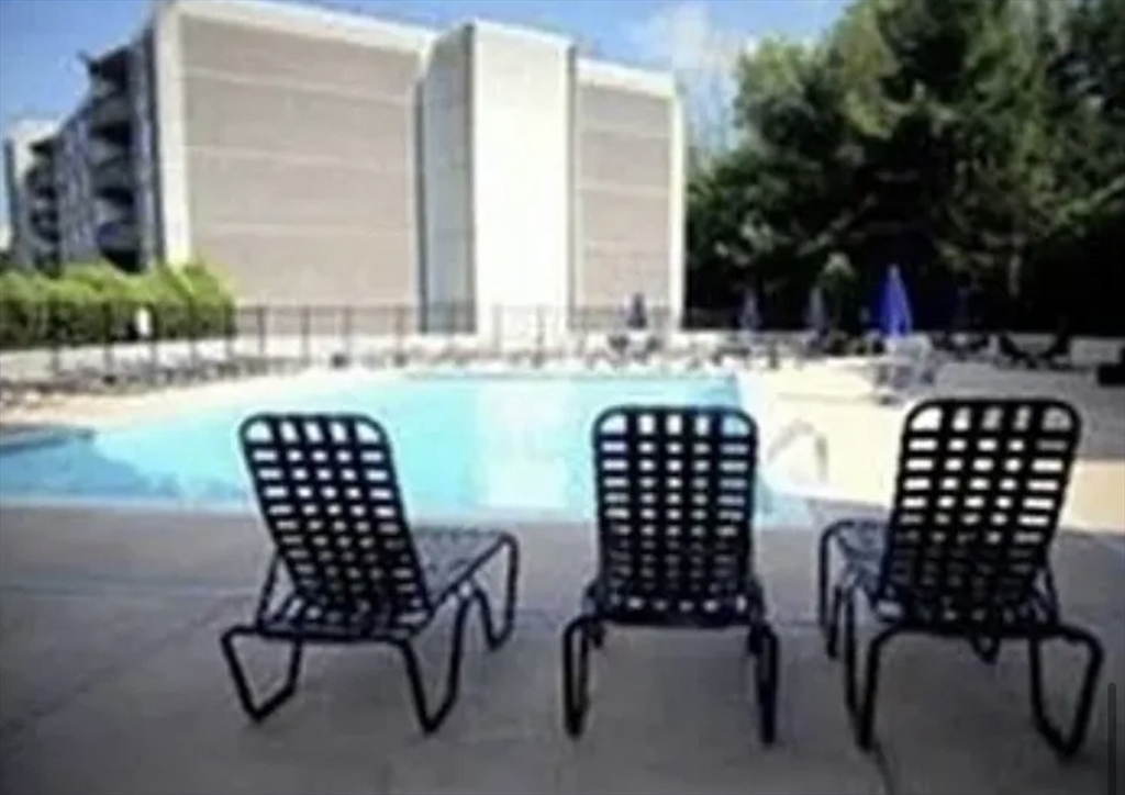 1500 Worcester Rd # 6