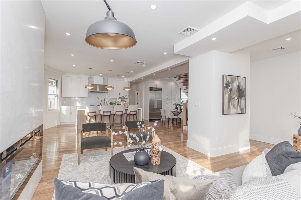 123 Mt Vernon Street # 1