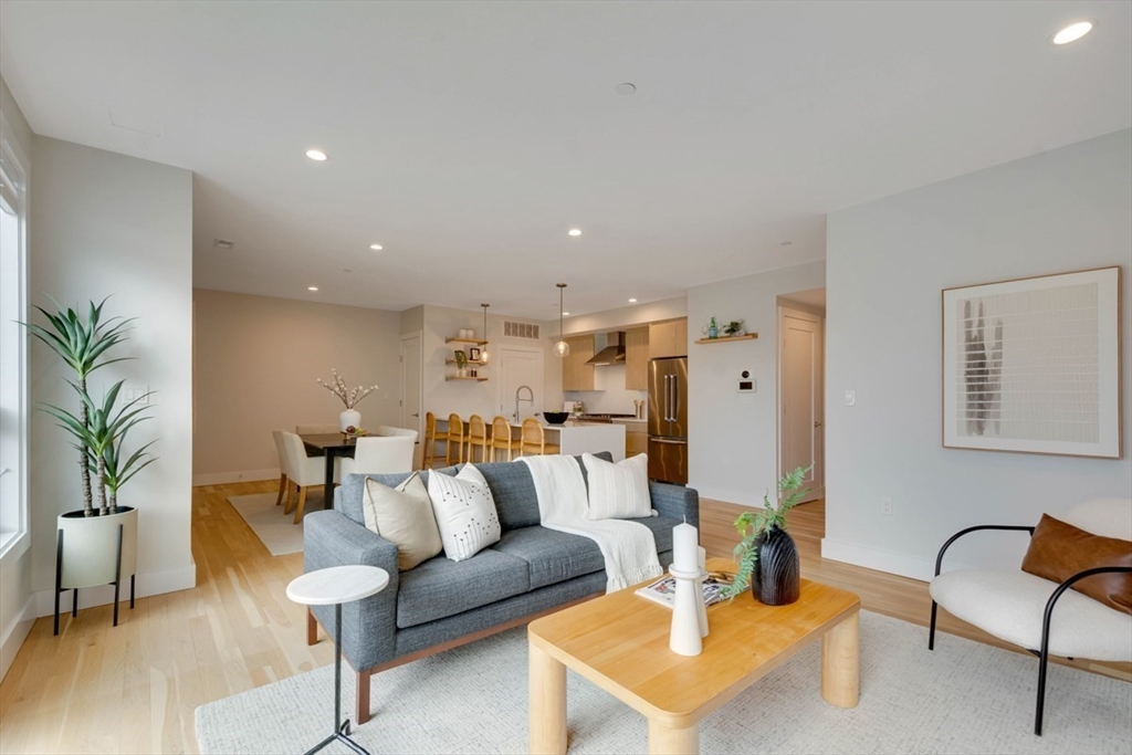 165-167 Bowen Street # 3