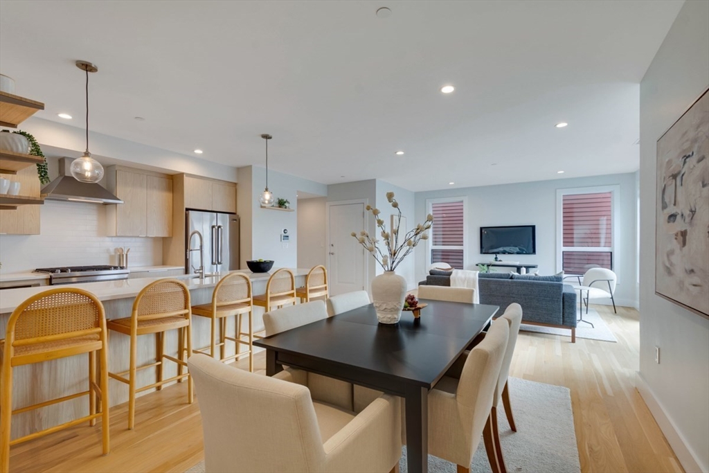 165-167 Bowen Street # 3