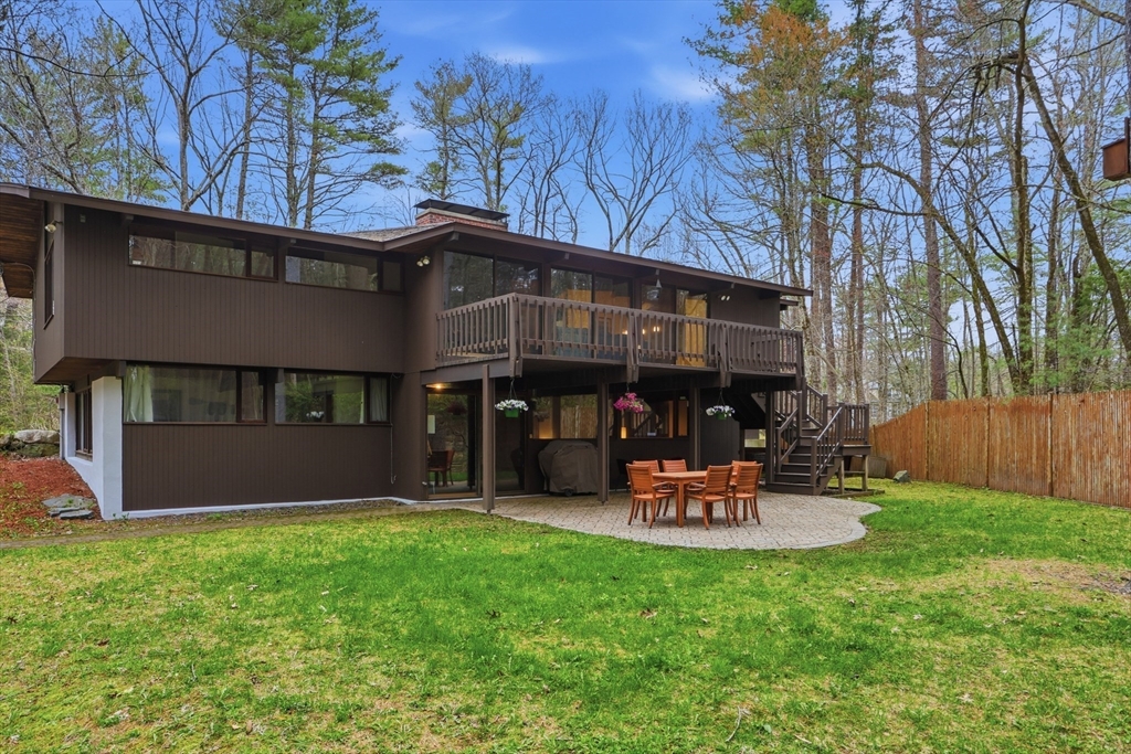 384 River Road
