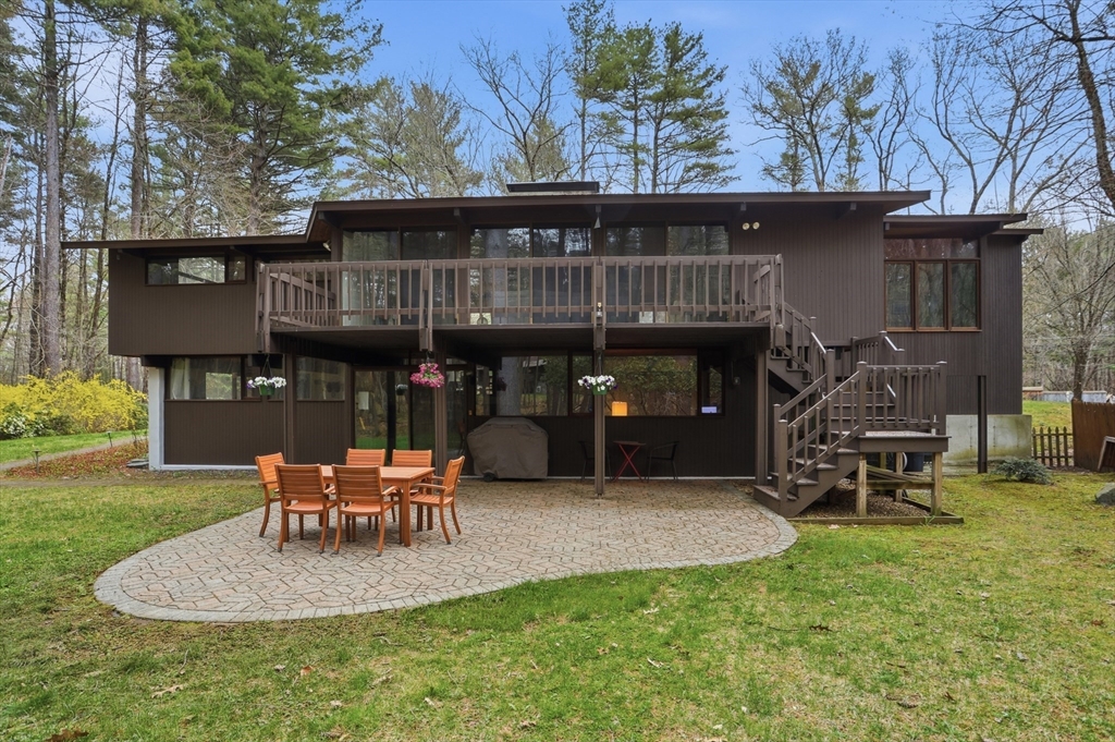 384 River Road