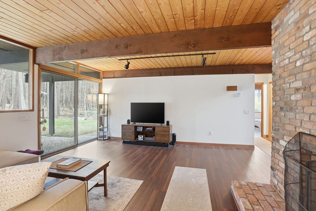 384 River Road