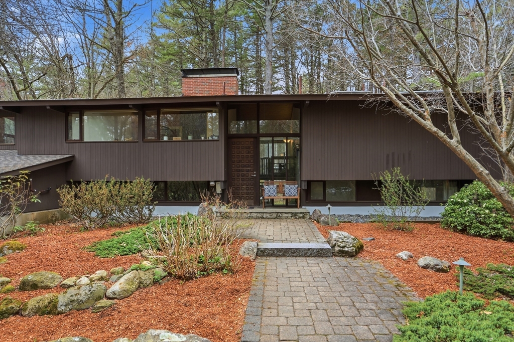 384 River Road