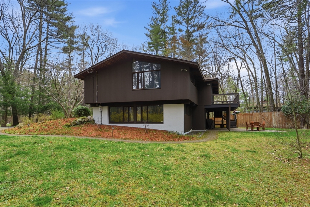 384 River Road