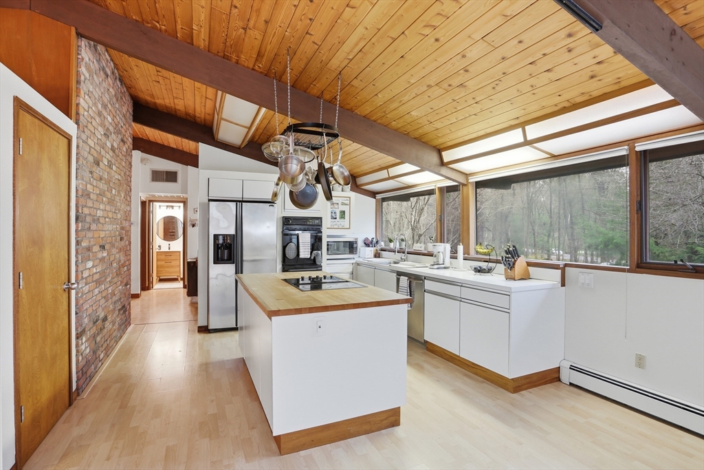 384 River Road