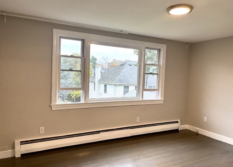 338 Langley Rd