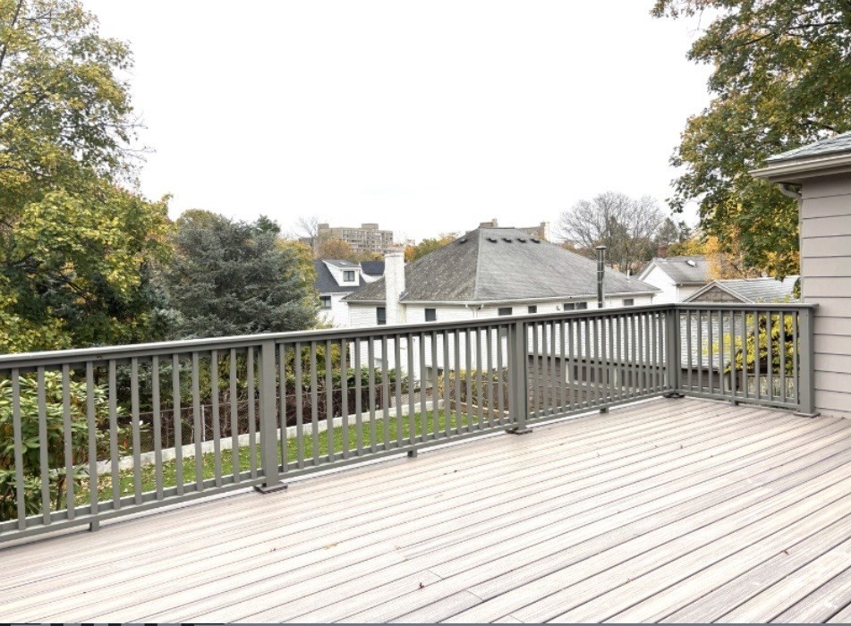 338 Langley Rd
