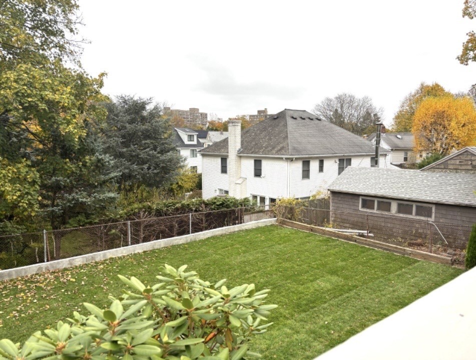 338 Langley Rd