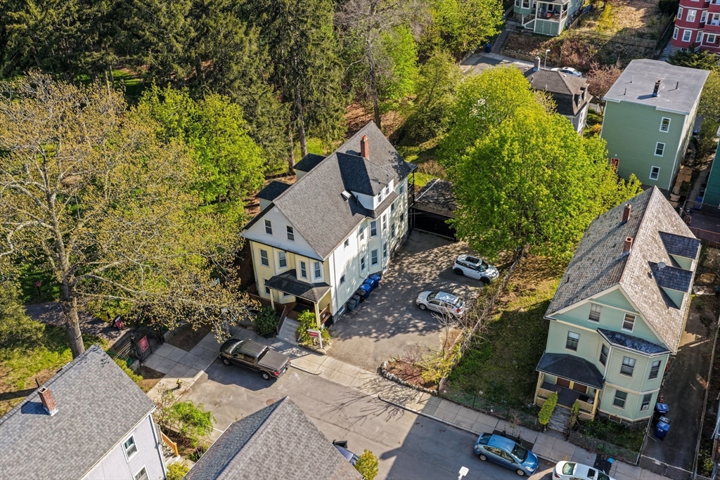 85-87 Tower St.