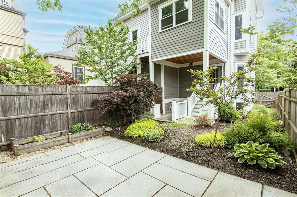 40 Harvard Street # 1
