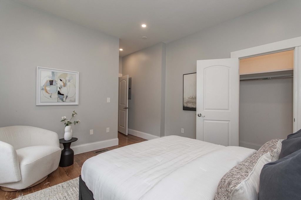40 Harvard Street # 1