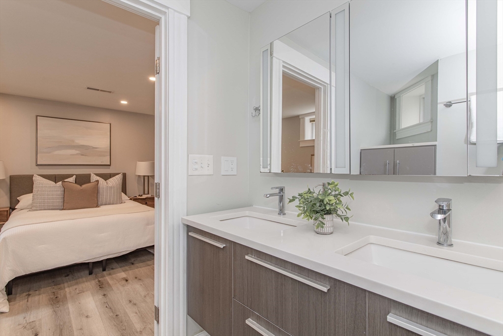 40 Harvard Street # 1