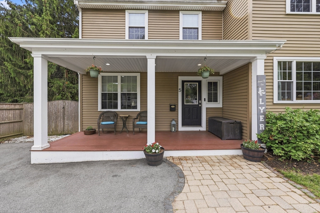 5 Laclede Avenue