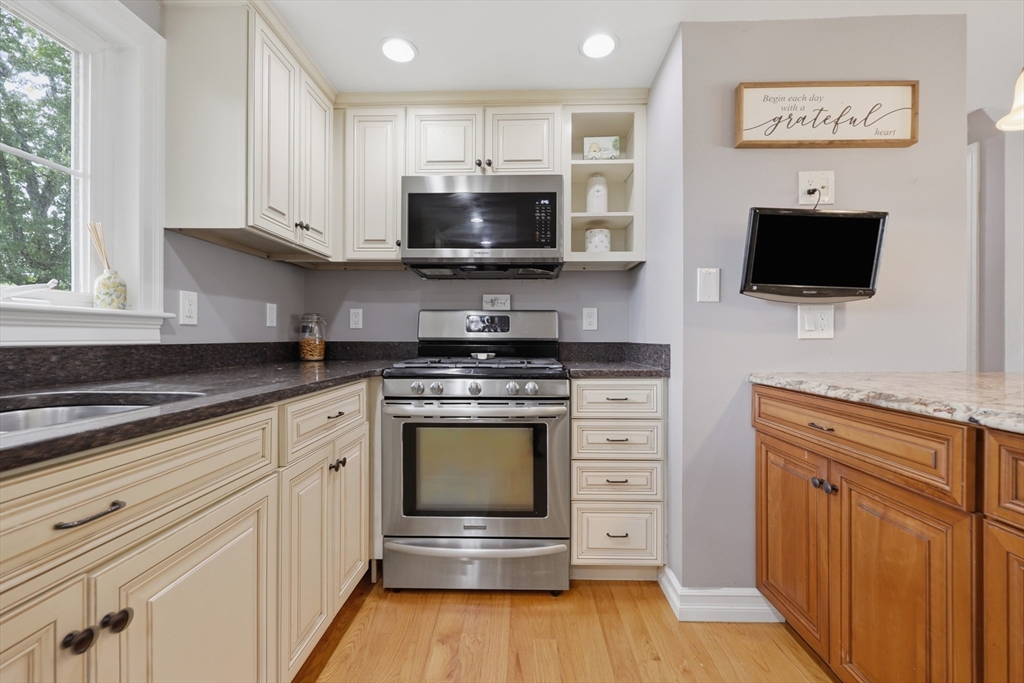 5 Laclede Avenue