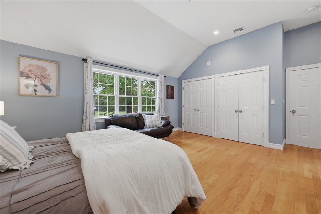 5 Laclede Avenue