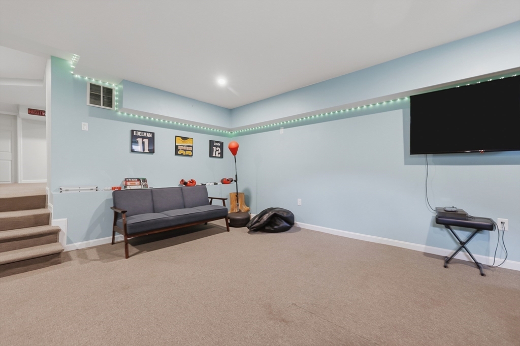 5 Laclede Avenue