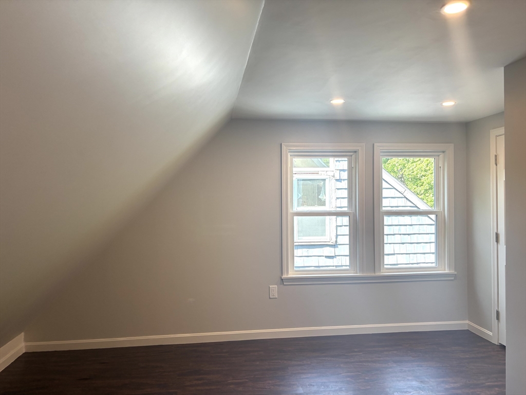 20 Lower East St