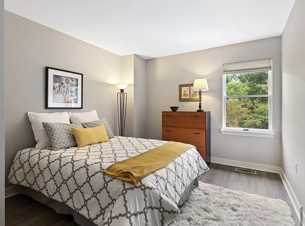 171 Swanton St # 77