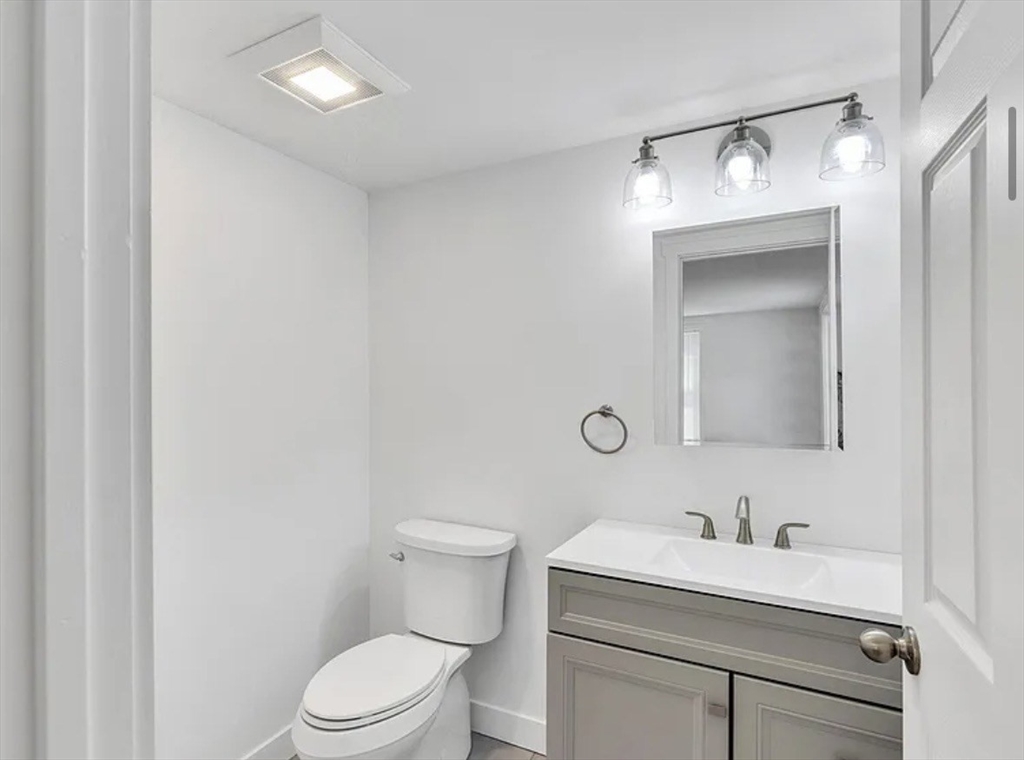 35 Locust St