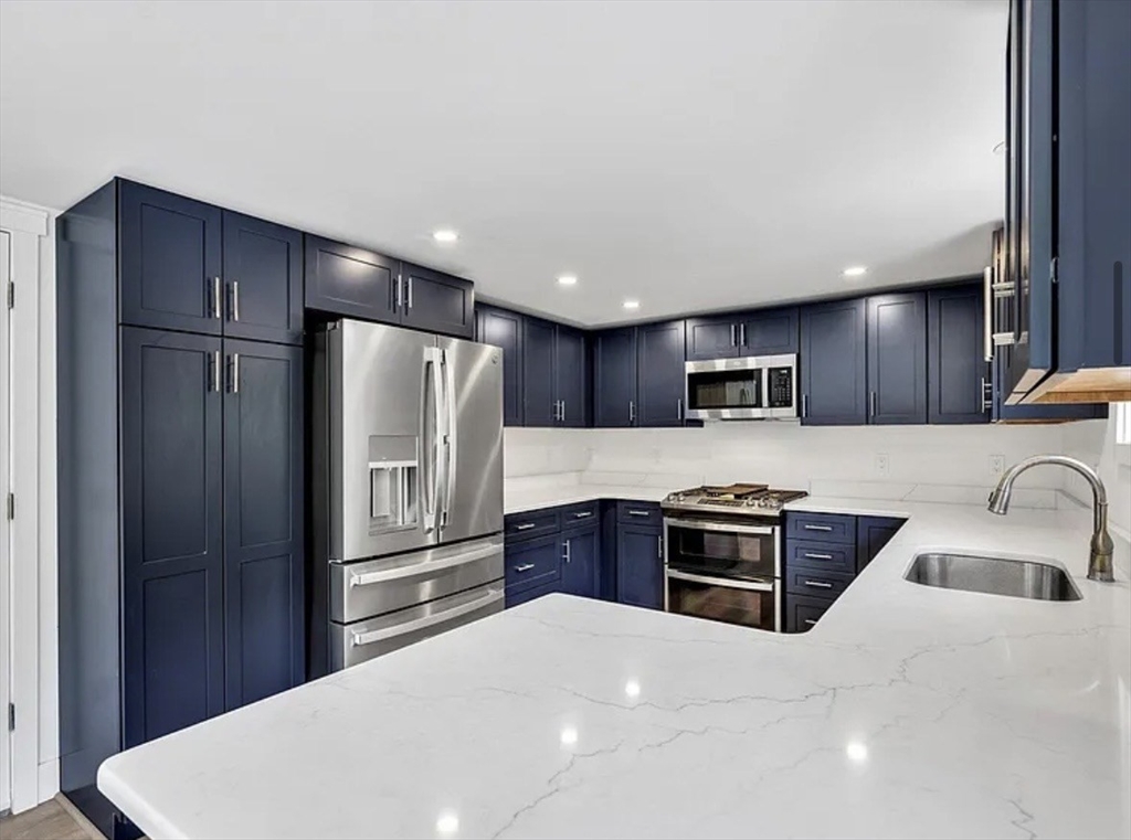 35 Locust St