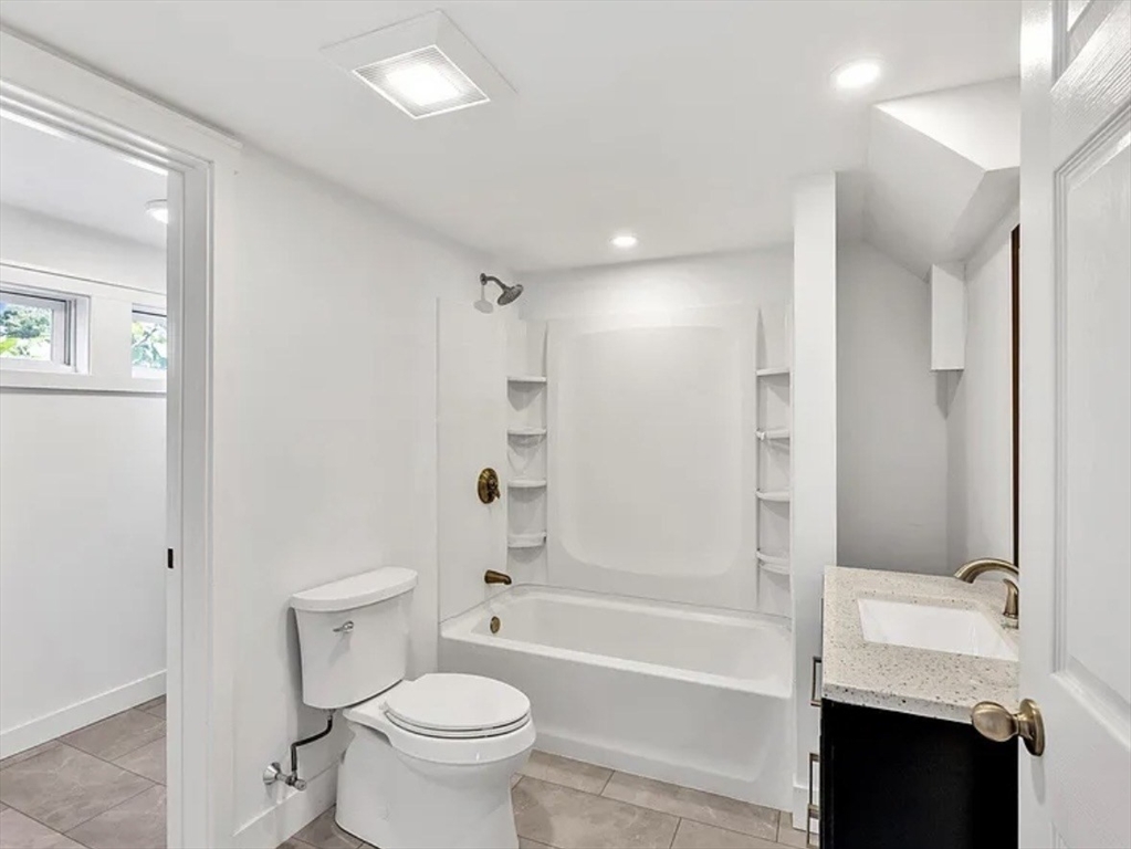 35 Locust St