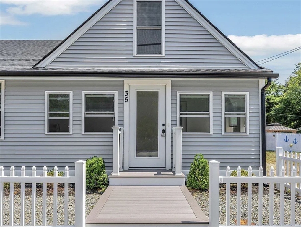 35 Locust St