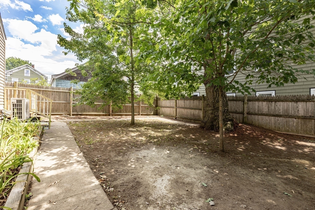 39 Lawley Street