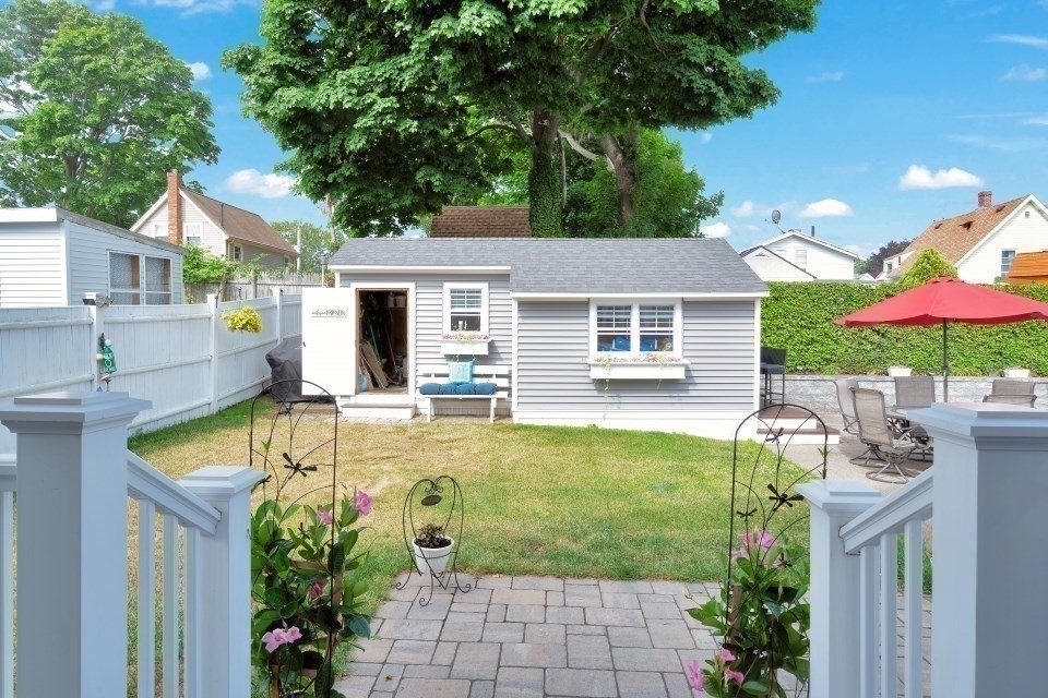 59 Parkhurst St