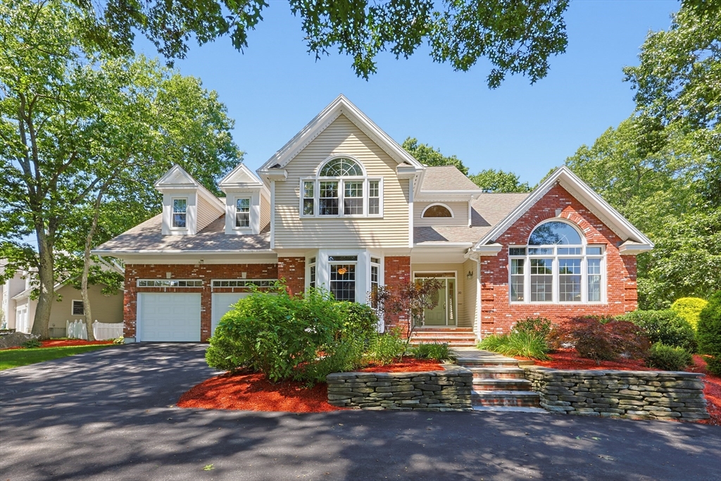 30 Rossi Ln