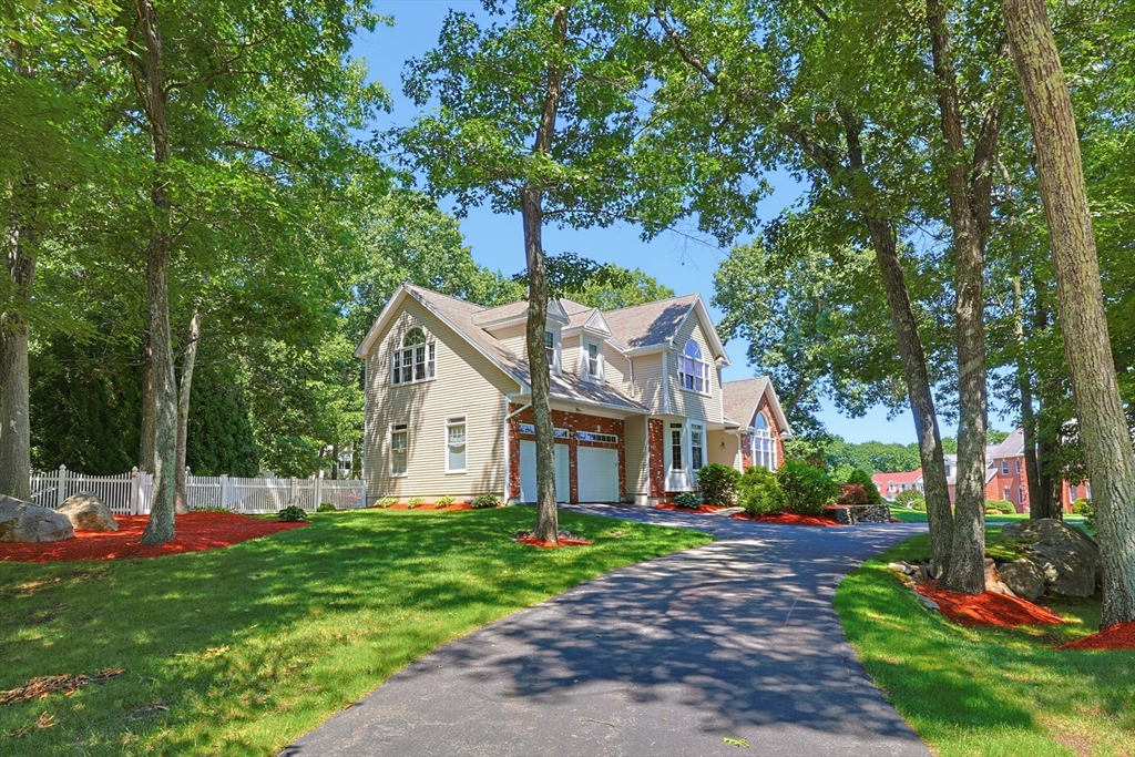 30 Rossi Ln