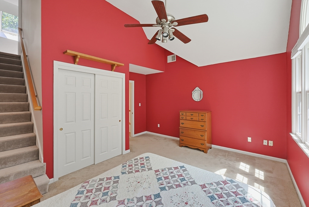 30 Rossi Ln