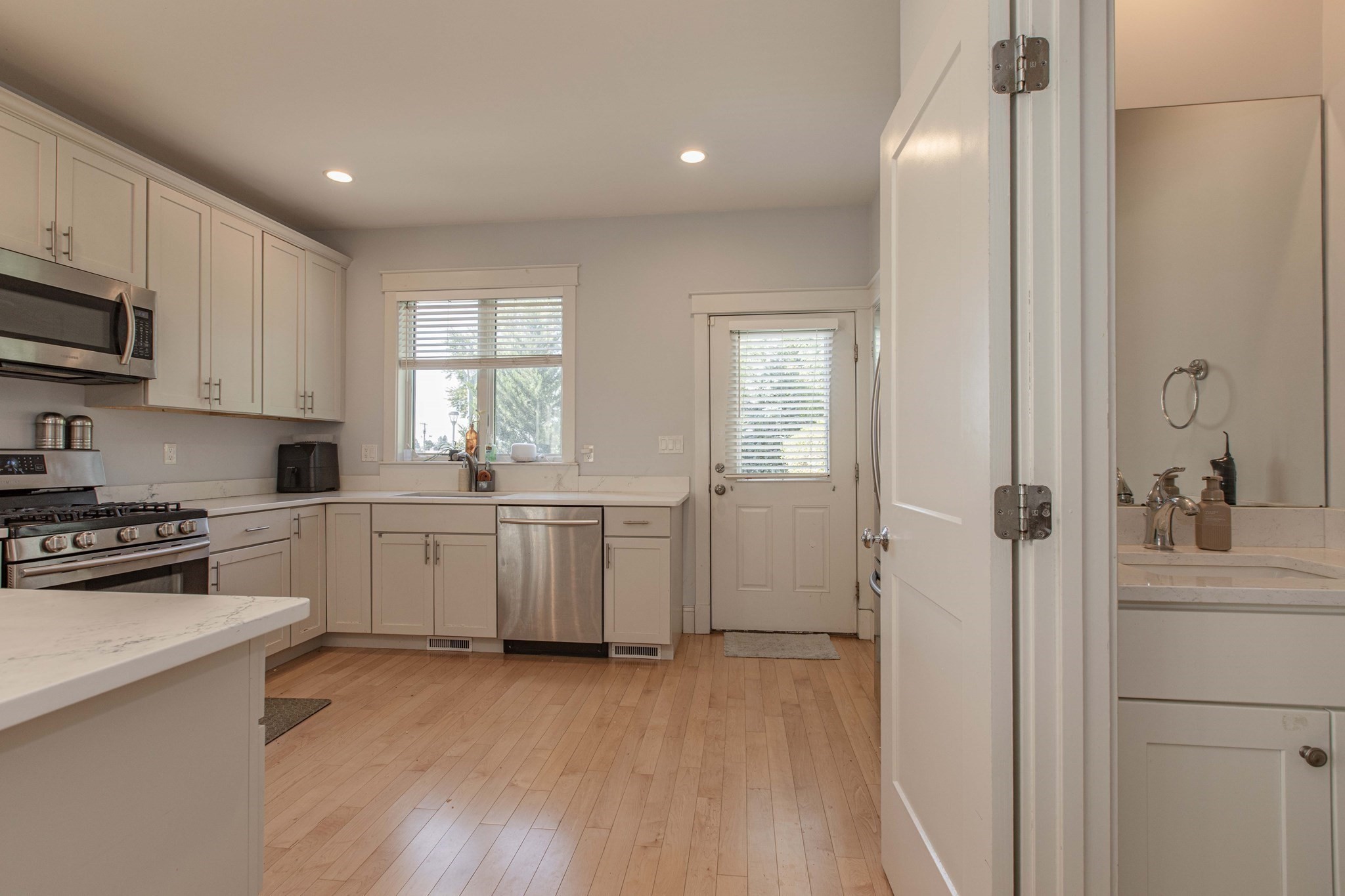 37 Bacon Street # 37