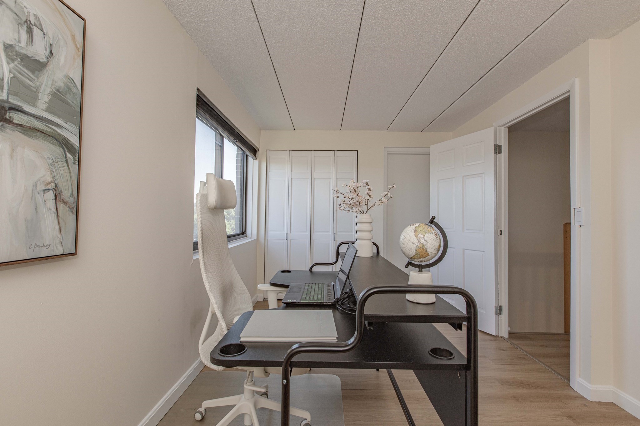 1856 Beacon Street Unit: PHD