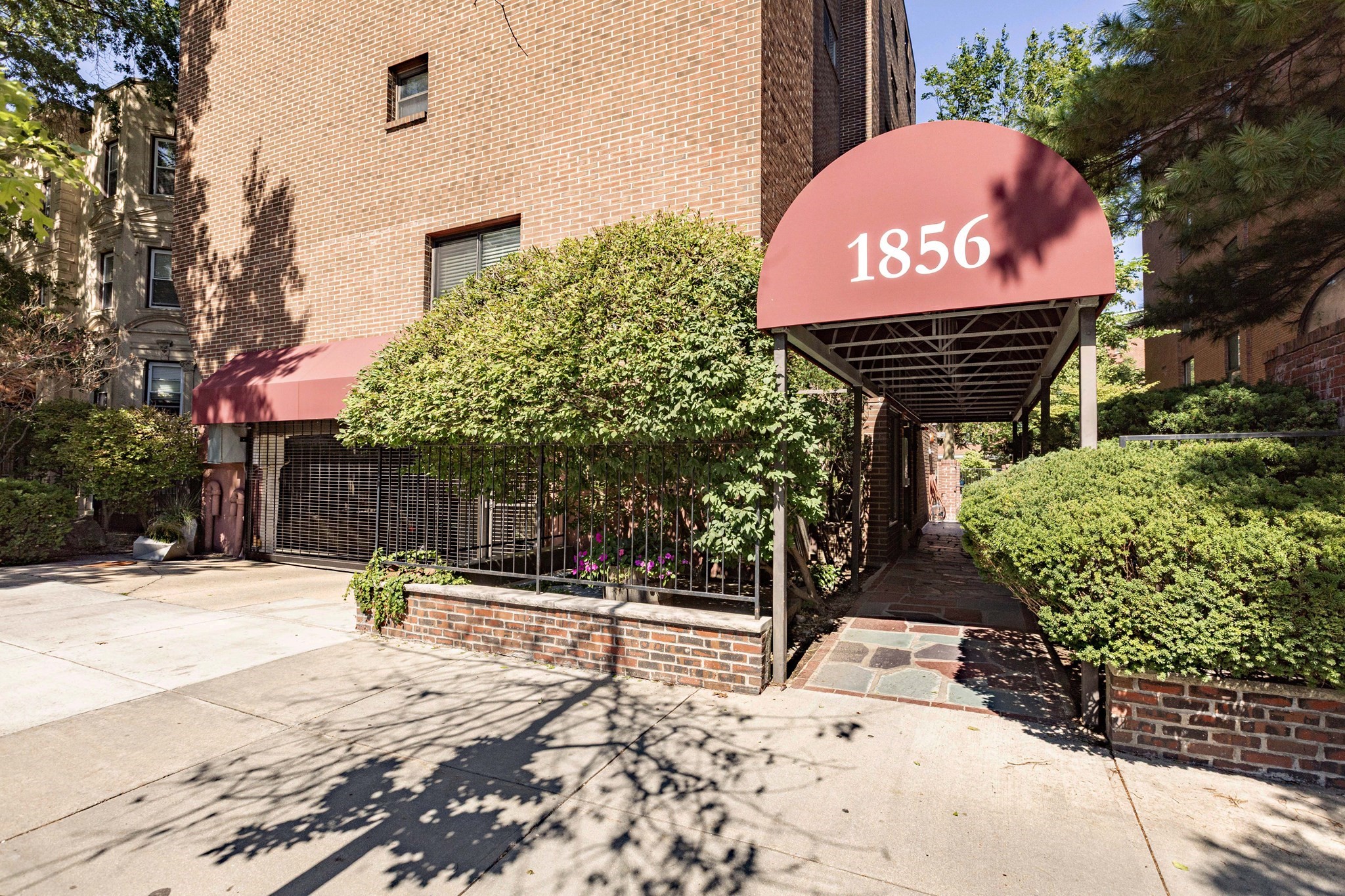1856 Beacon Street Unit: PHD