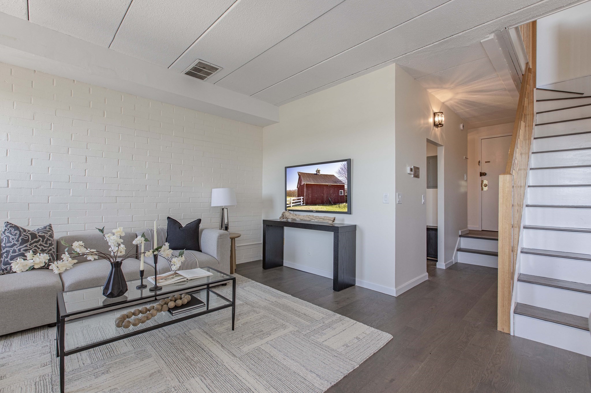 1856 Beacon Street Unit: PHD