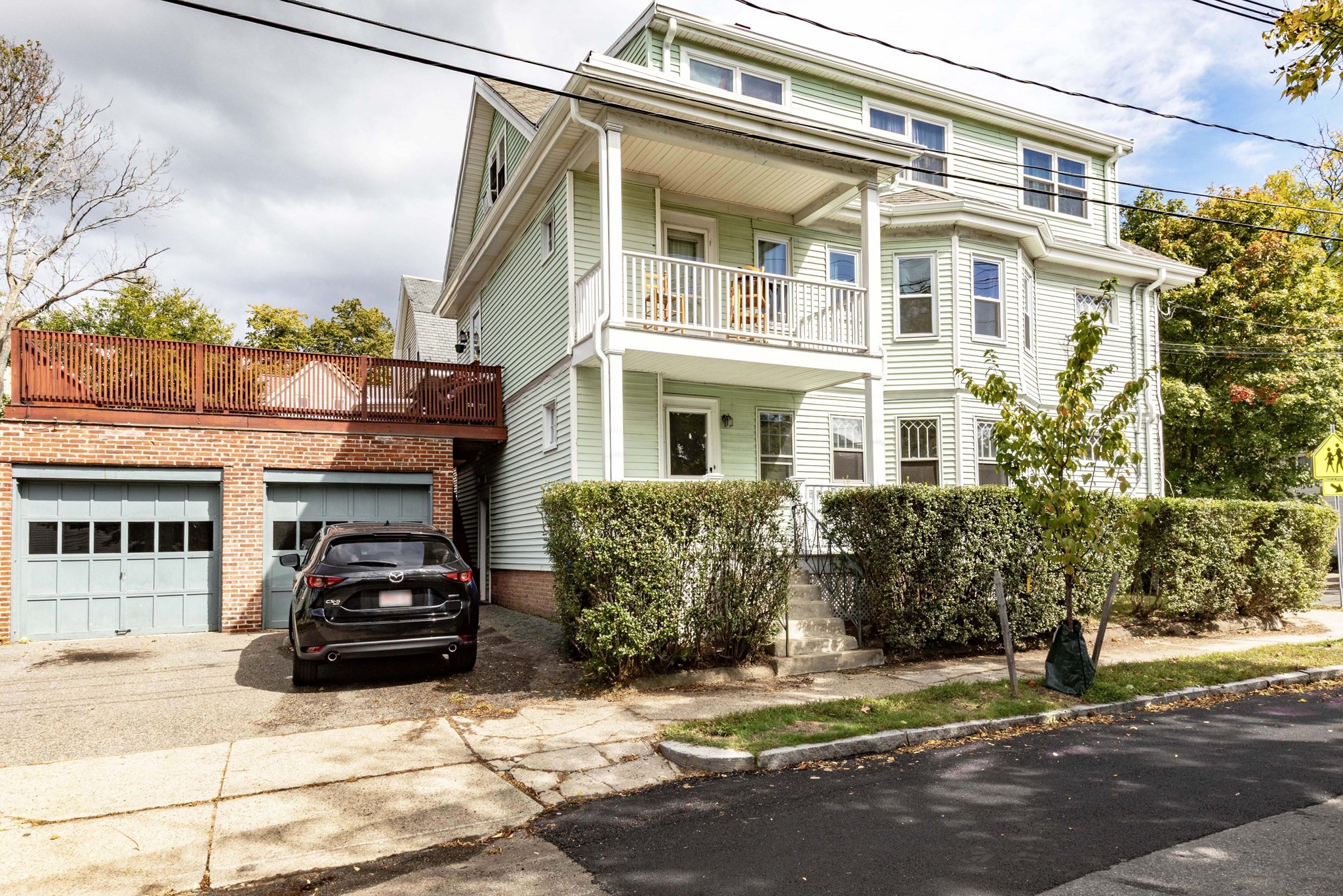 27-29 Lake Street