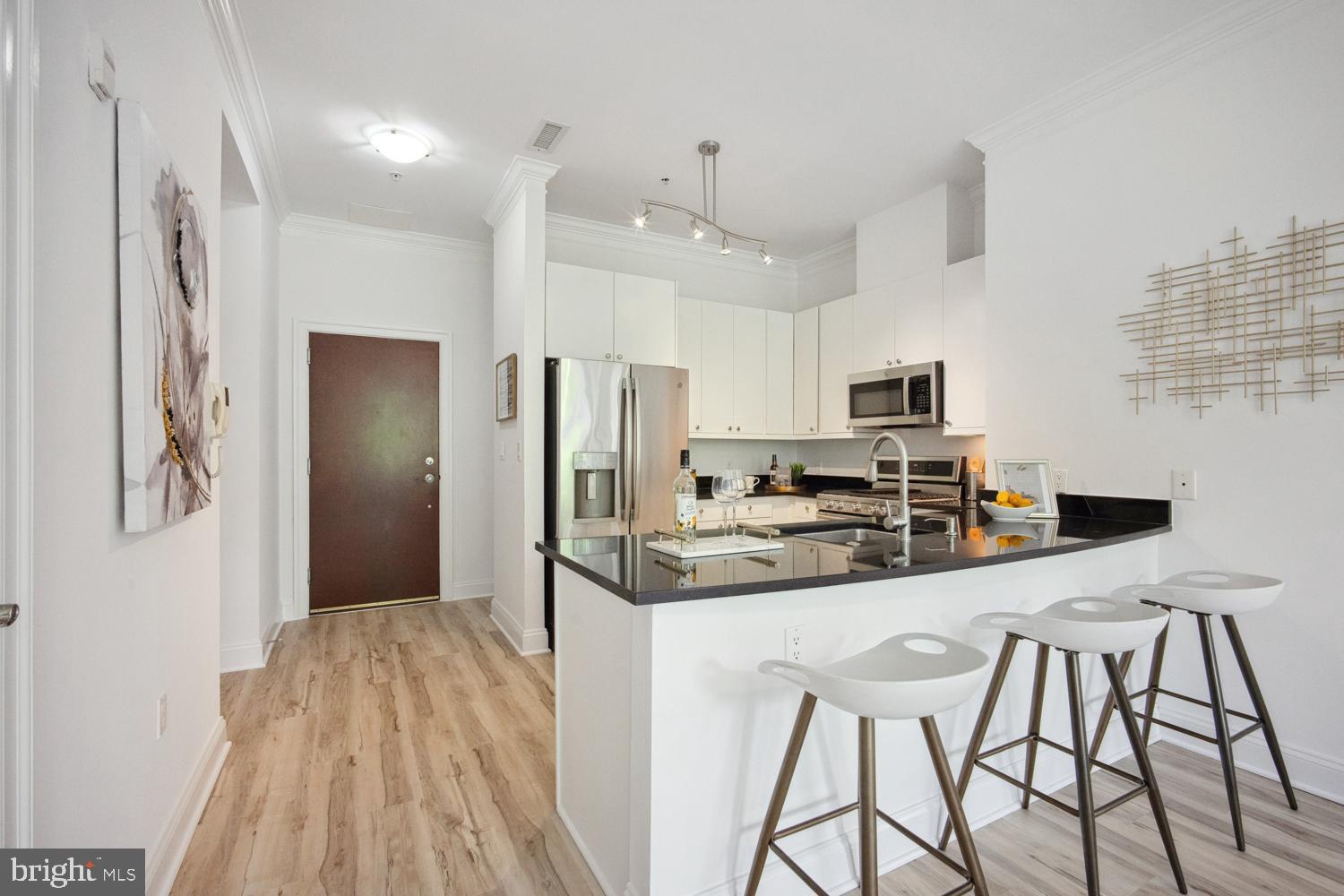 1210 R St NW #201
