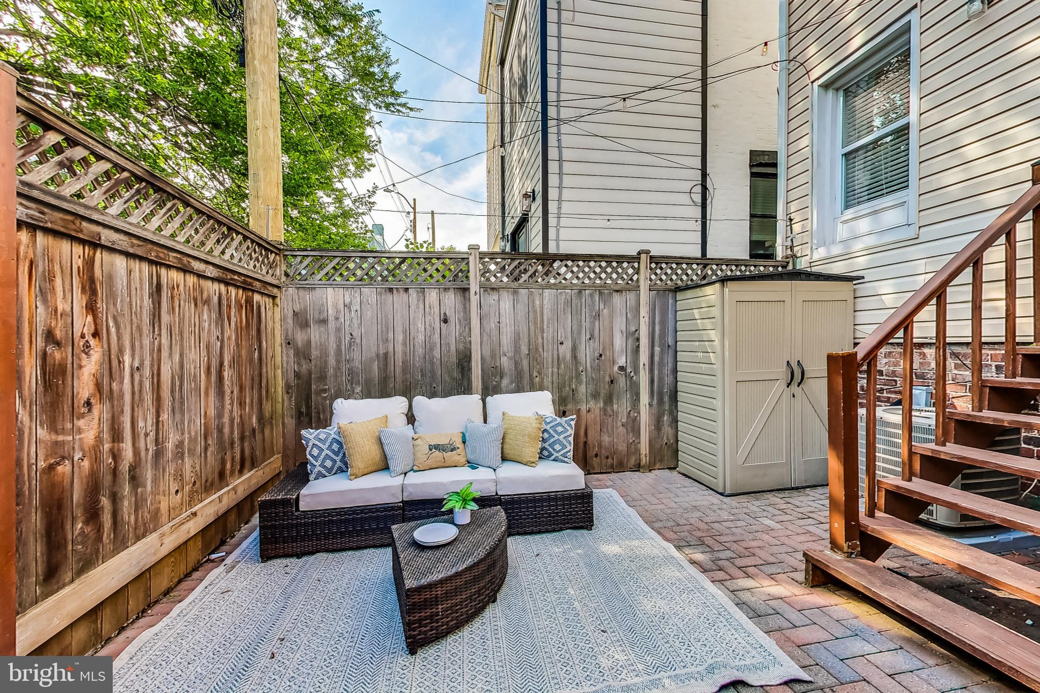 24 16th St SE