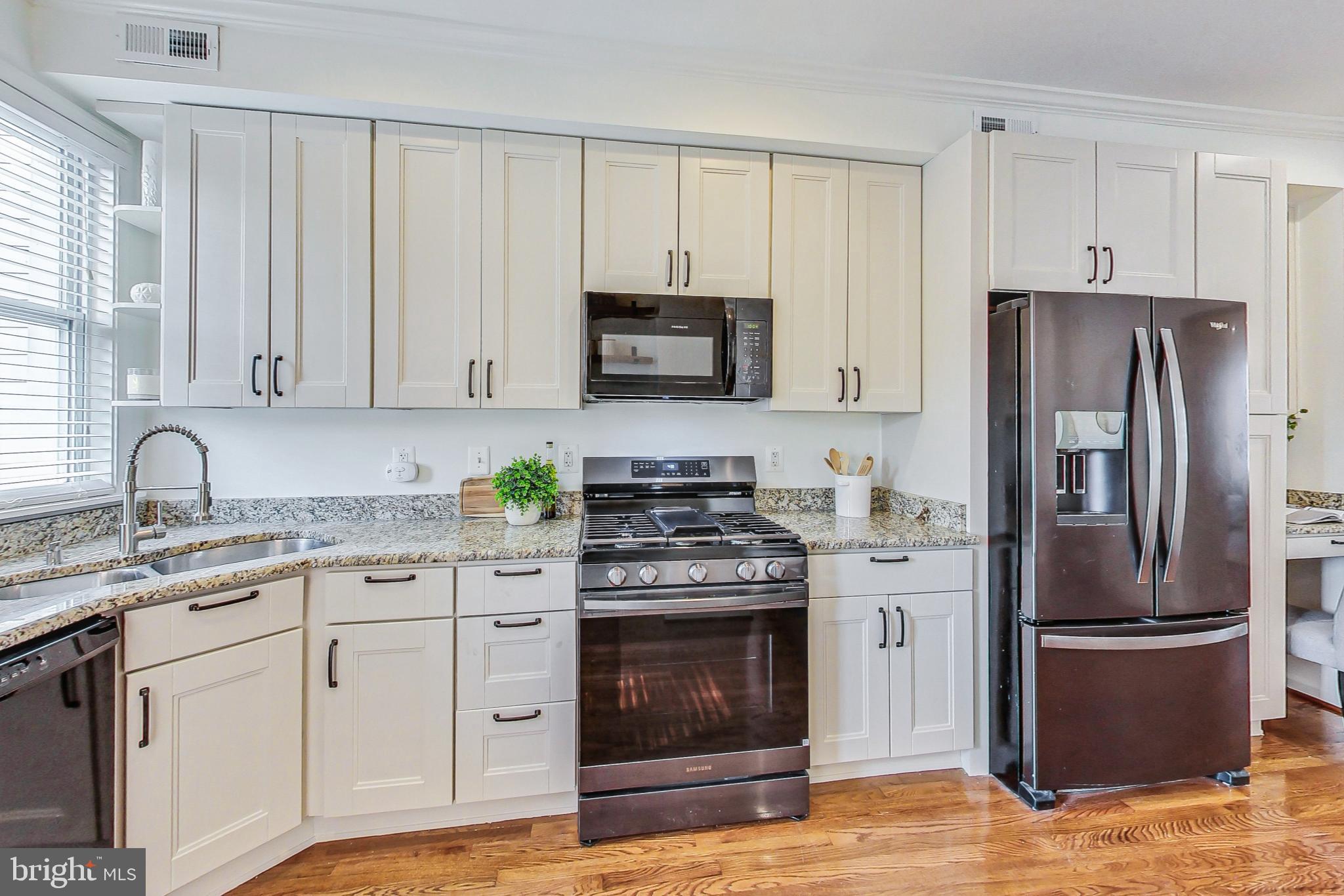 24 16th St SE