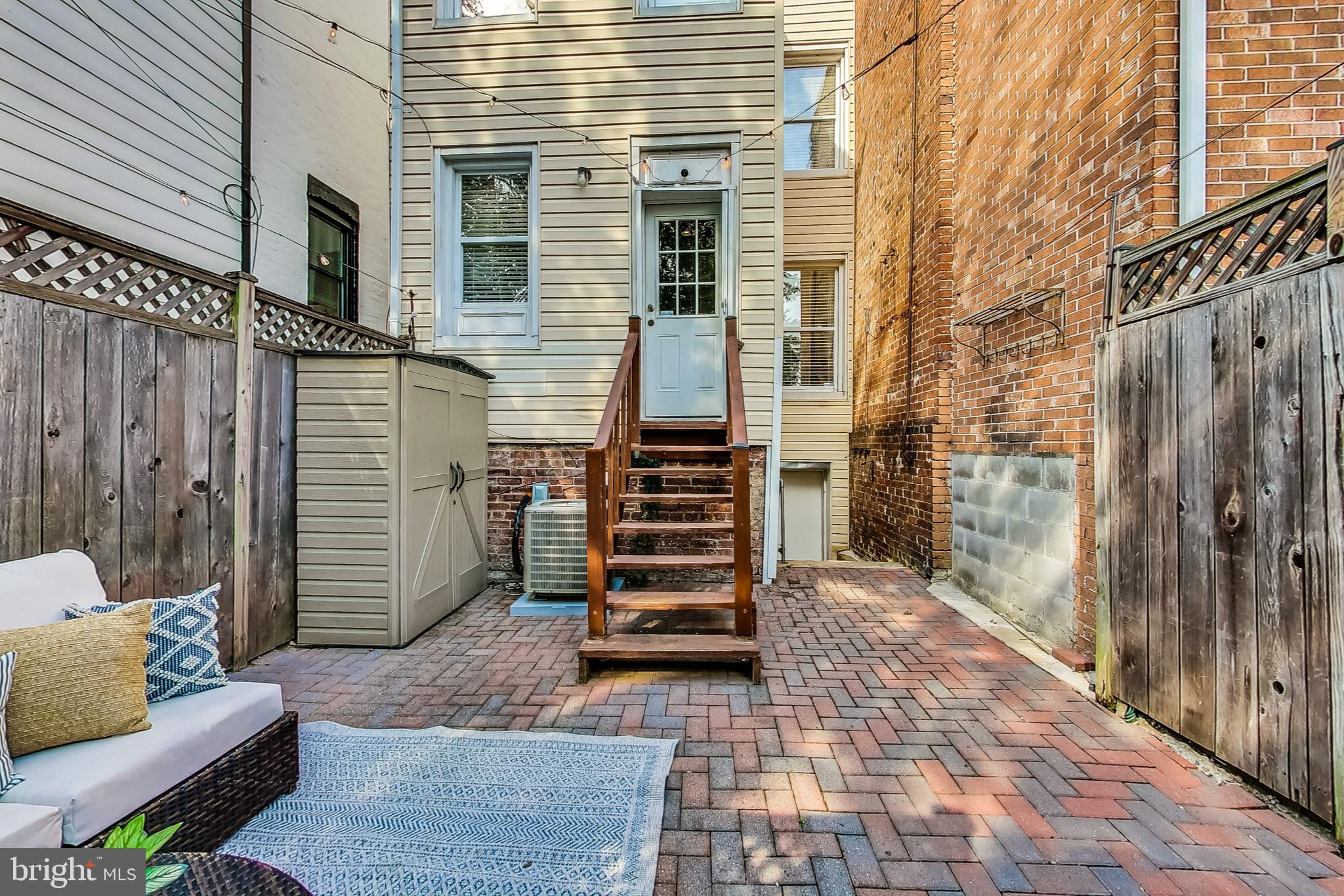 24 16th St SE