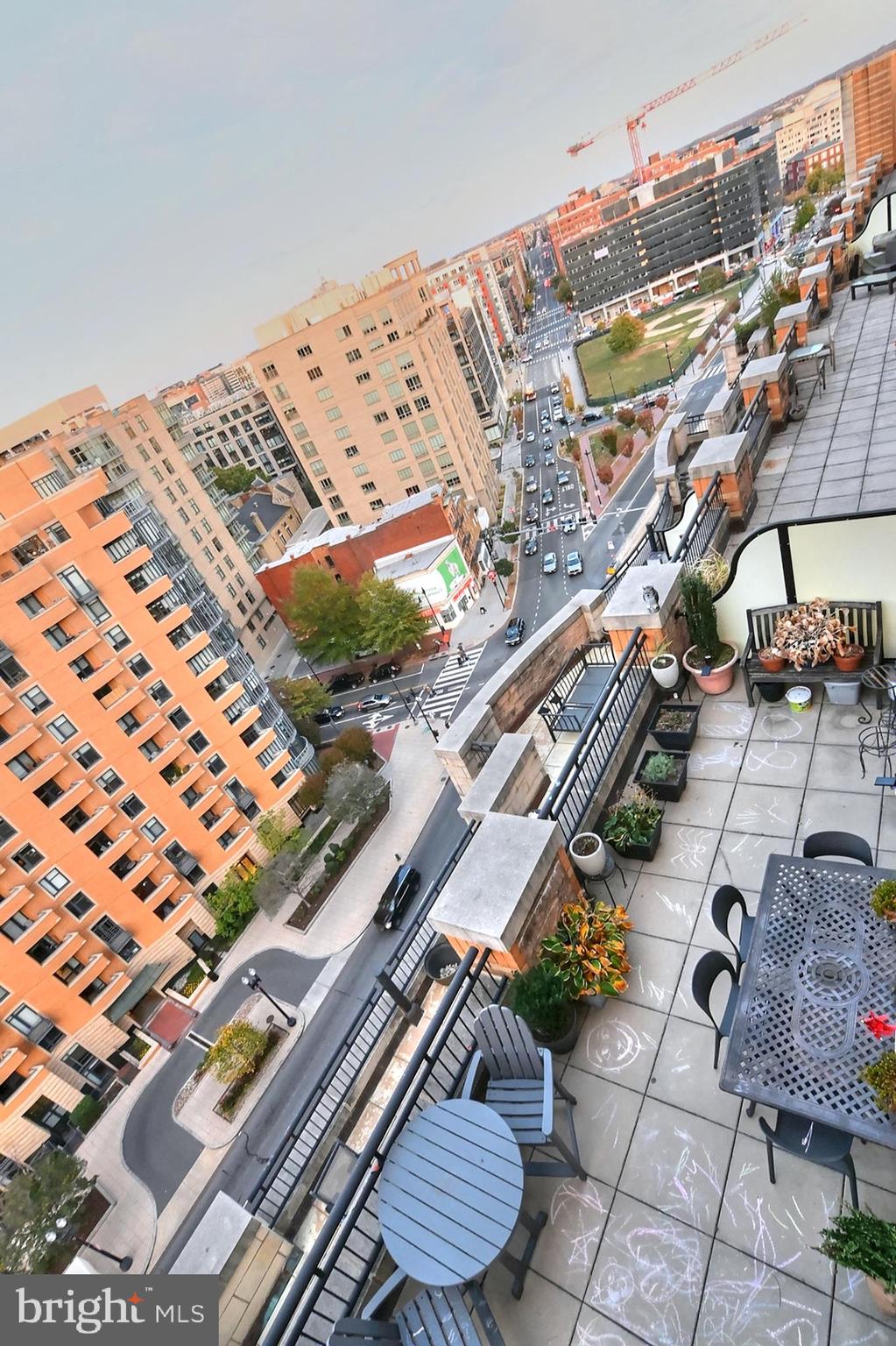 400 MASSACHUSETTS AVENUE NW 423