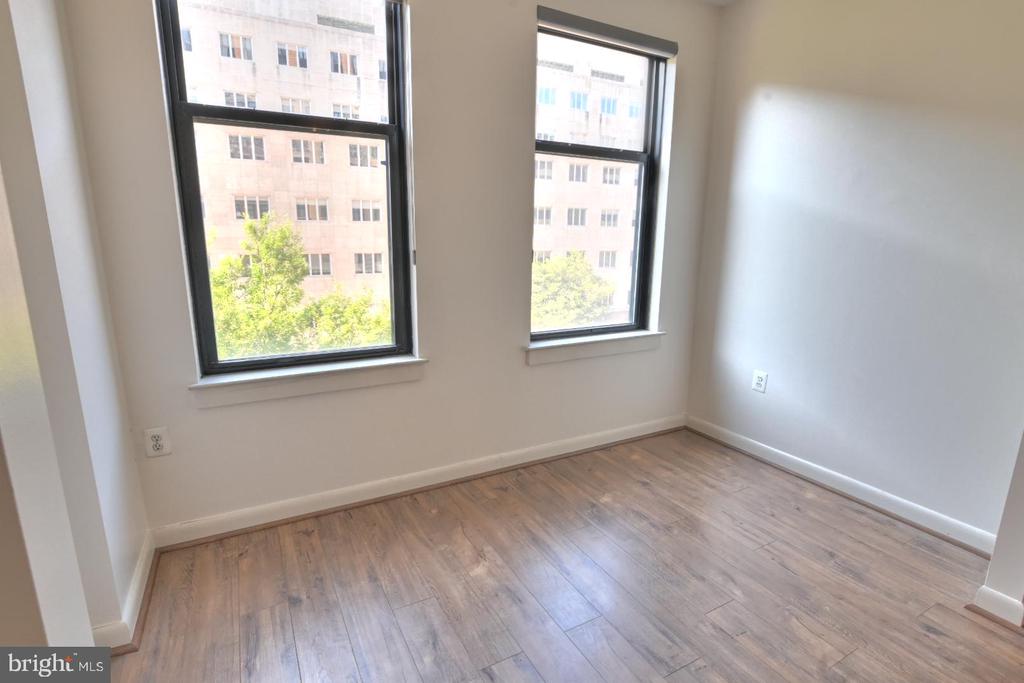 400 MASSACHUSETTS AVENUE NW 423