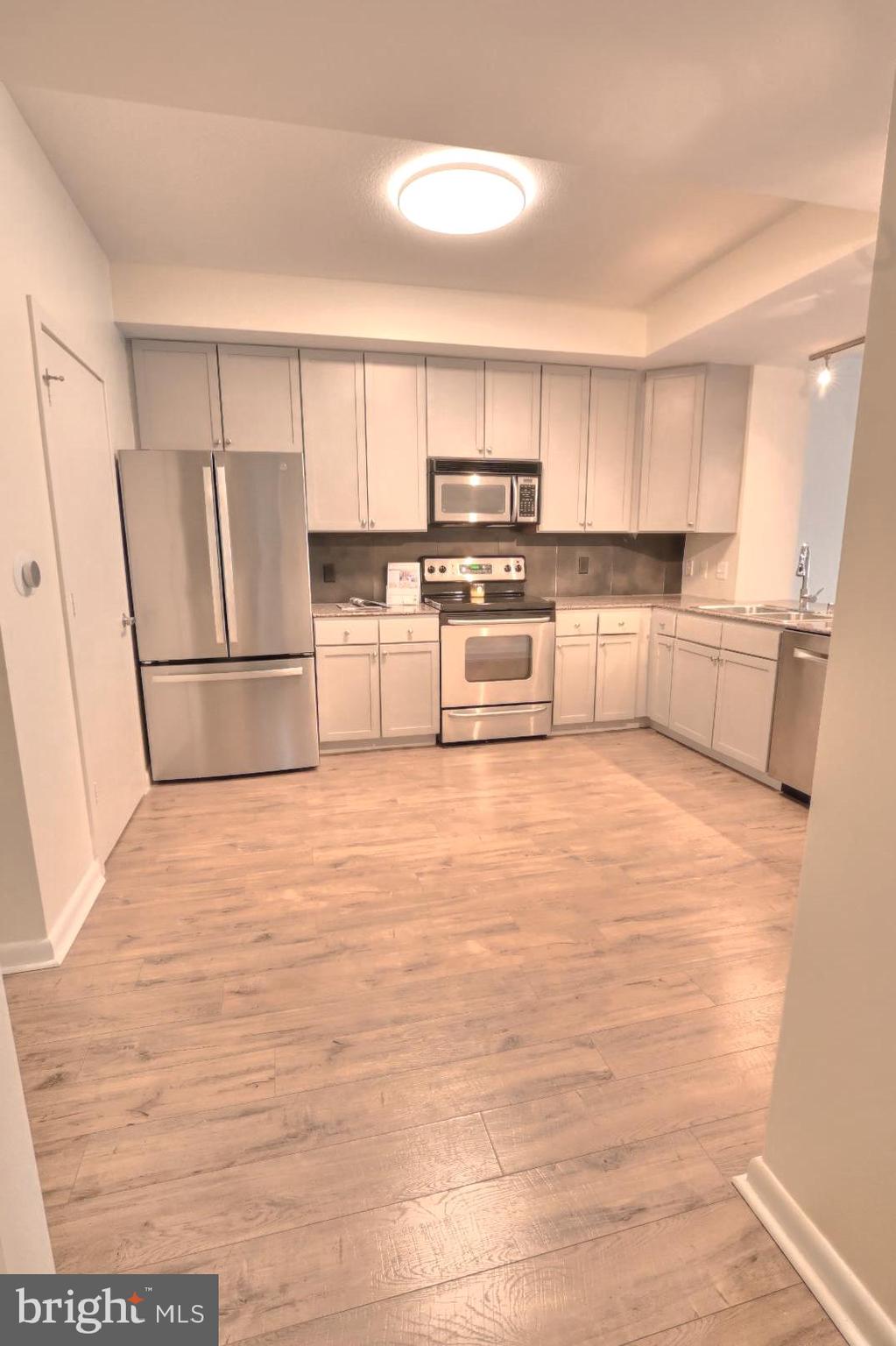 400 MASSACHUSETTS AVENUE NW 423