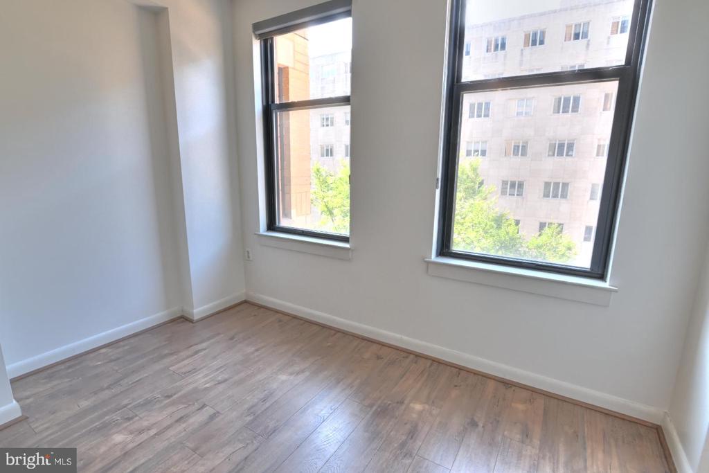 400 MASSACHUSETTS AVENUE NW 423