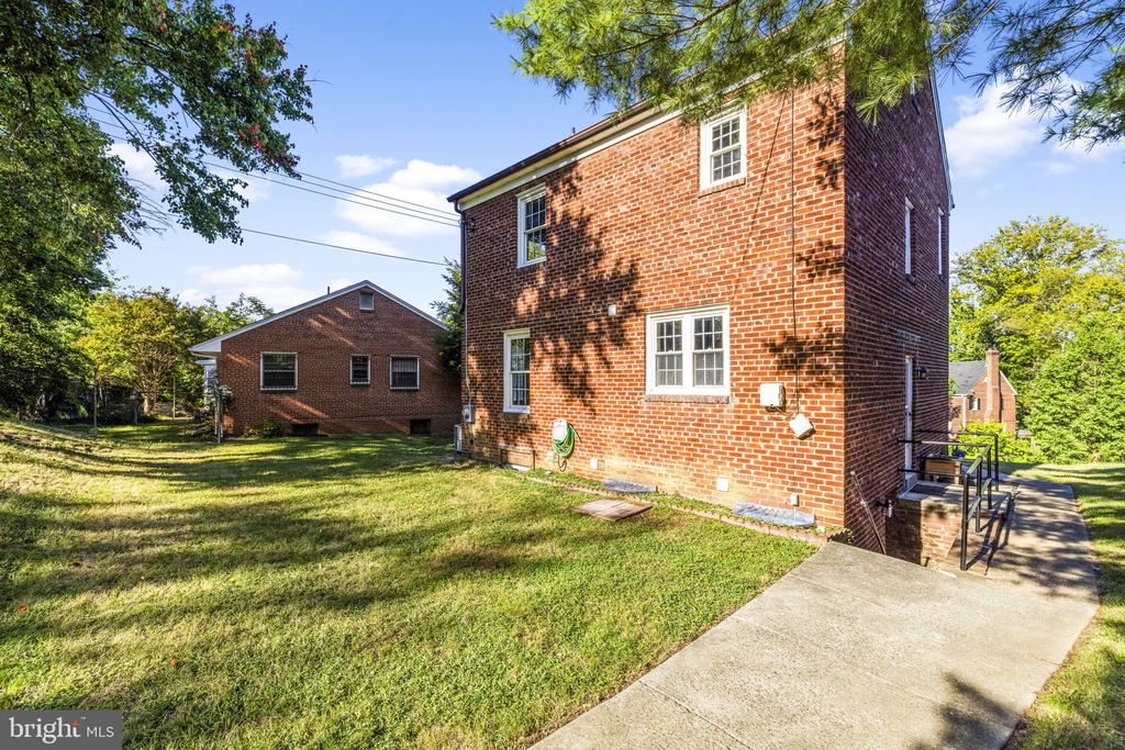 2507 34TH STREET SE